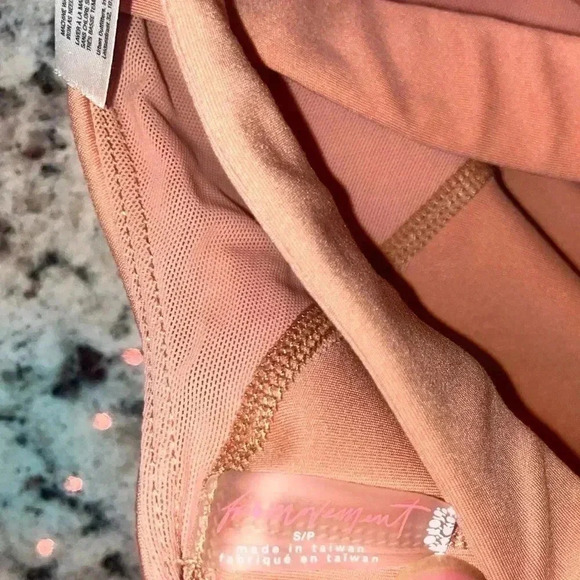 Free People movent jumpsuit - Picture 3 of 3